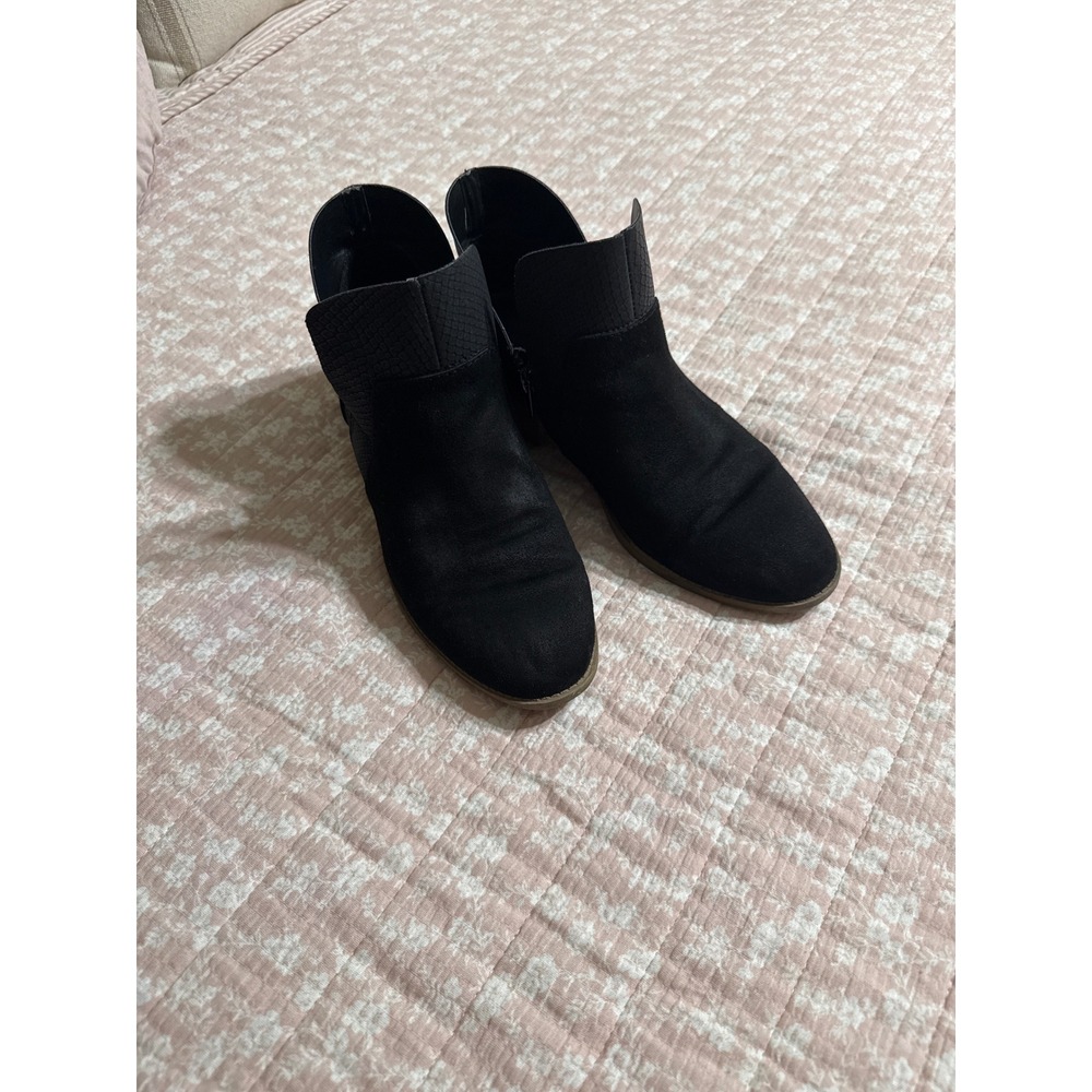 American Eagle Womens Black Faux Suede Snakeskin Ankle Booties Size 9 Low Heel